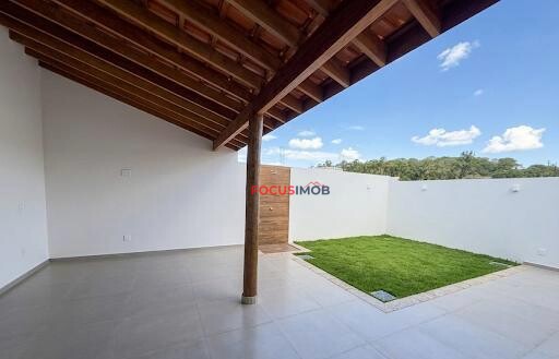CASA À VENDA CONDOMÍNIO TERRAS DA CACHOEIRA ESTUDA POSSIBILIDADE DE PERMUTA EM APARTAMENTO.