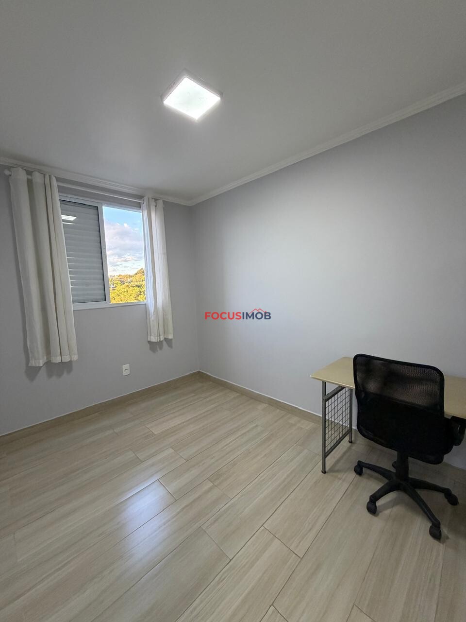 APARTAMENTO PARA LOCAÇÃO COM MOBILIA CONDOMINIO PORTAL JD ZINIAS