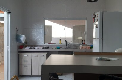 🌟 Linda Casa de 2 Dormitórios no Parque dos Eucaliptos! 🌟