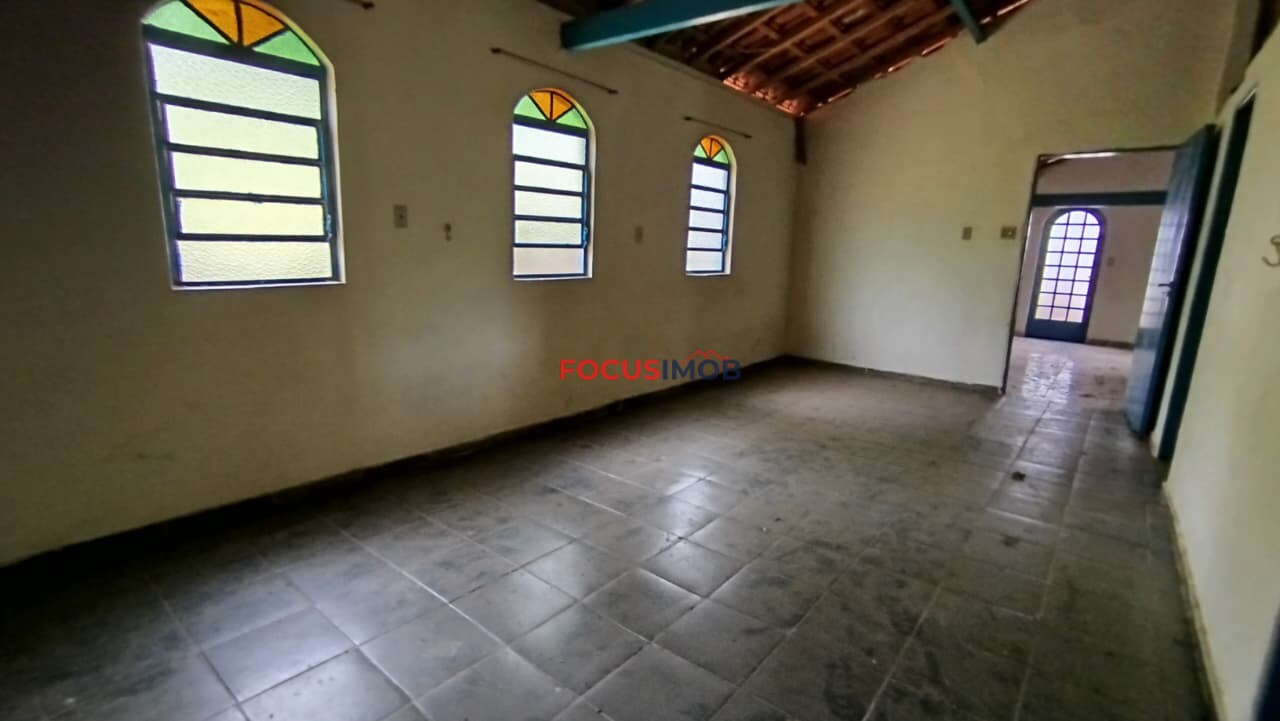 🏡 Sítio dos Sonhos em Itapira: Piscina e Lagoa à Sua Espera!