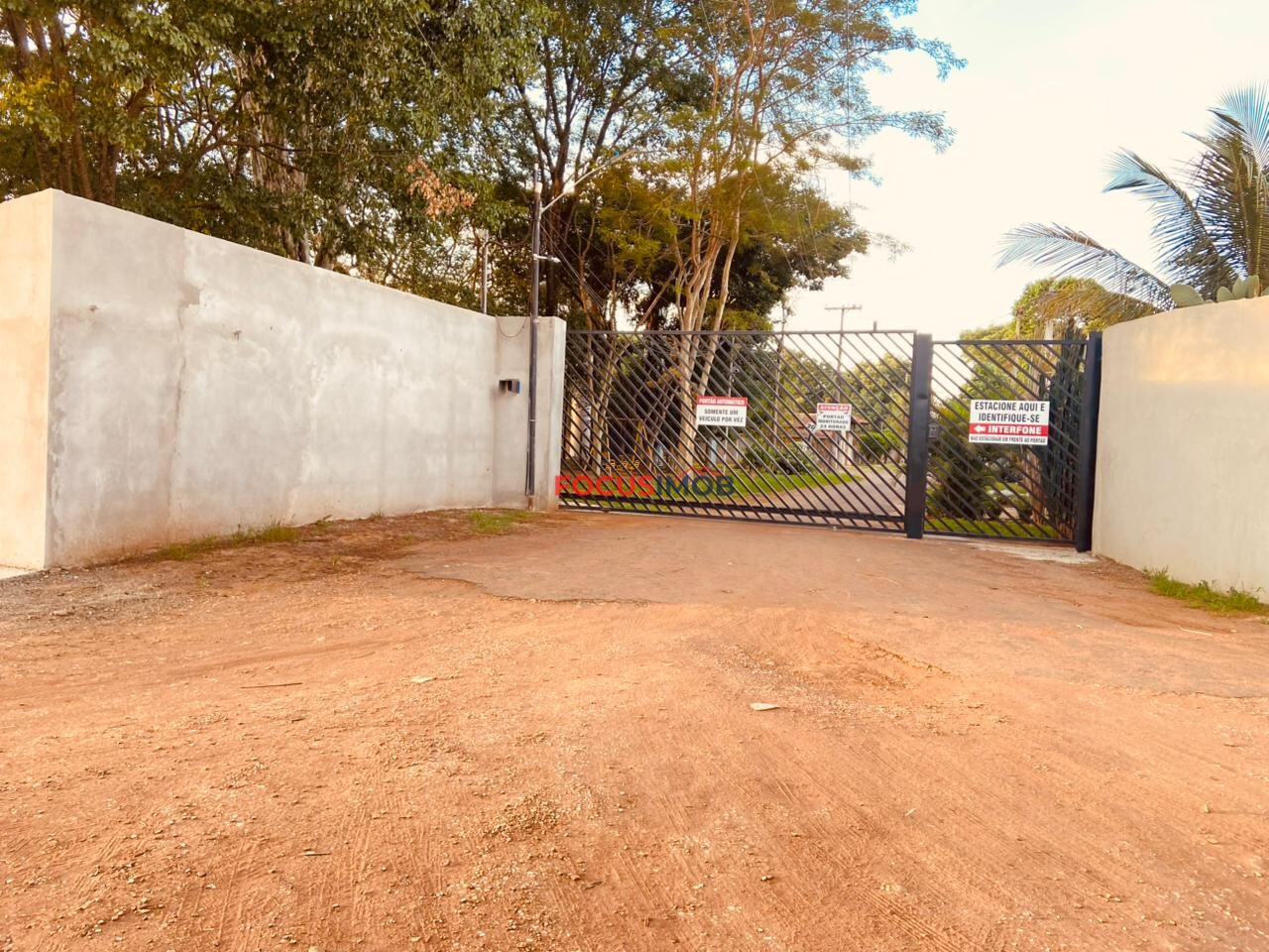 Terreno à Venda no Condomínio Estância Pantanal de 600 metros