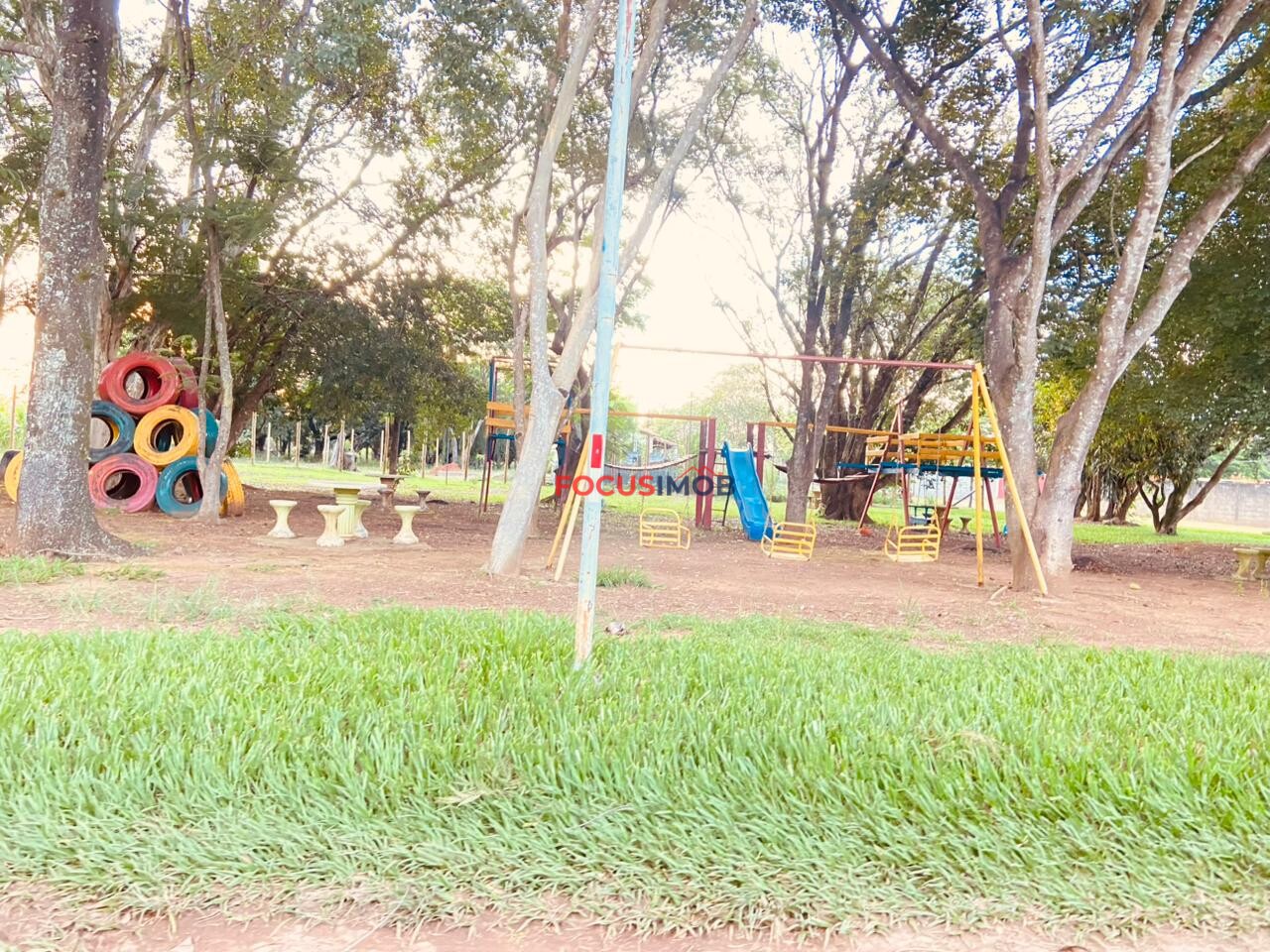 Terreno à Venda no Condomínio Estância Pantanal de 600 metros