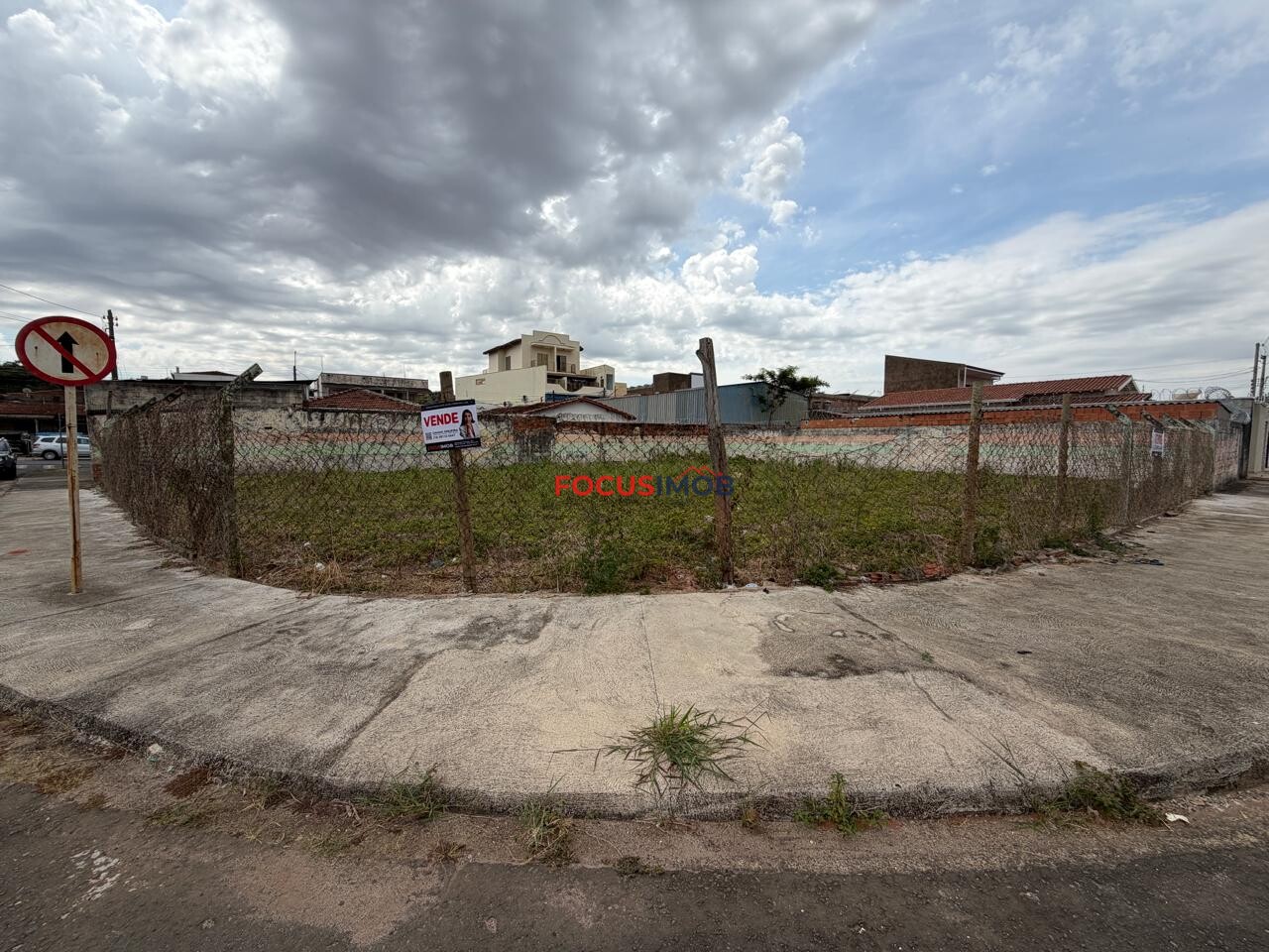 TERRENO À VENDA COMERCIAL OU RESIDENCIAL CENTRO DA CIDADE