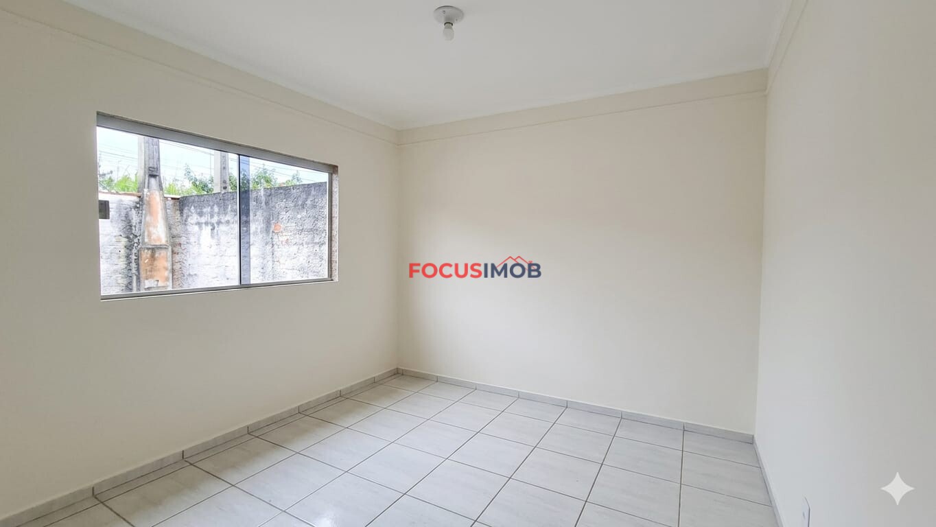Casa à Venda no Jardim Guarujá – Conforto, Espaço e Excelente.