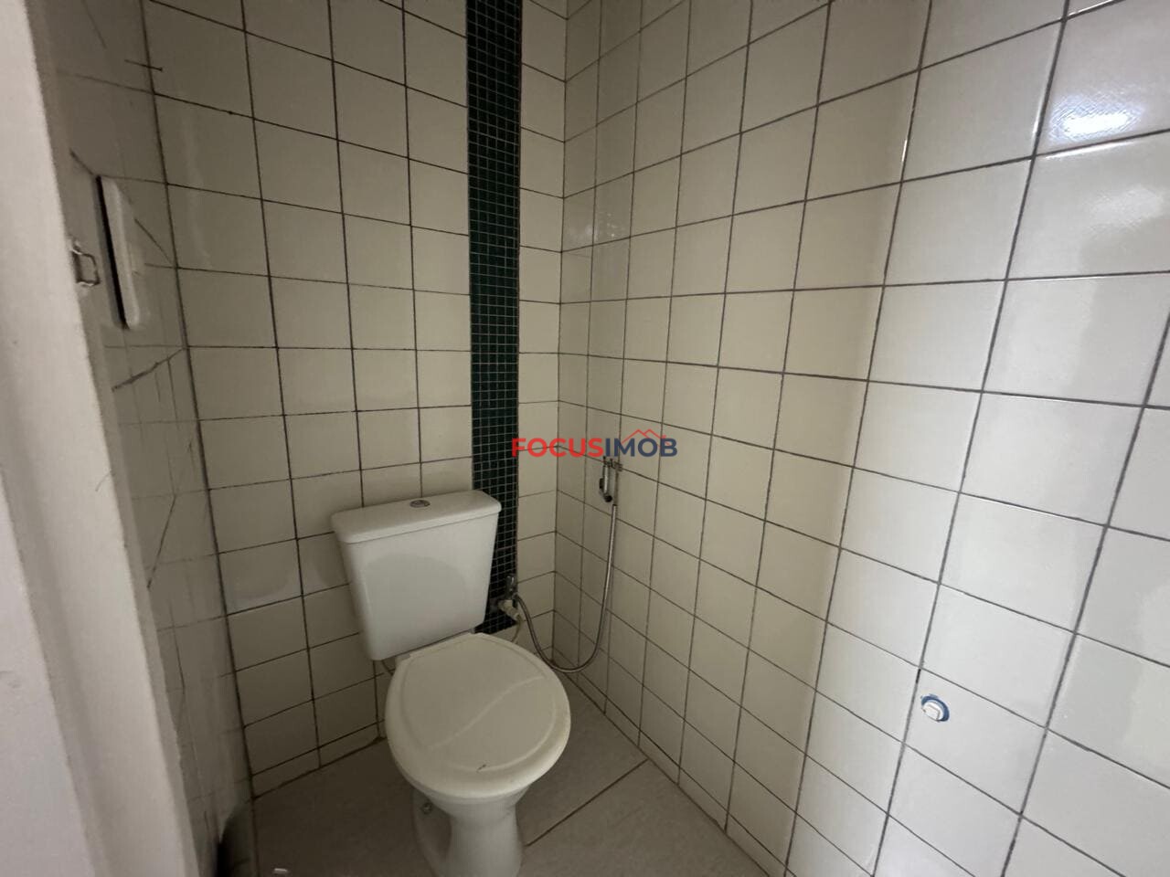 Casa com 4 Quartos e 4 banheiros à Venda, 289 m² por R$ 600.000