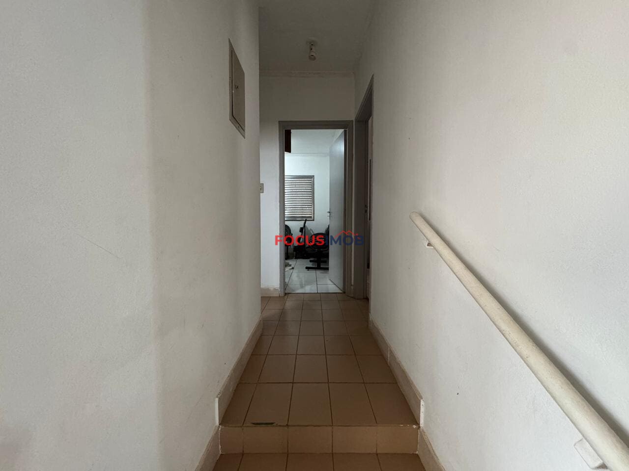 Casa com 4 Quartos e 4 banheiros à Venda, 289 m² por R$ 600.000