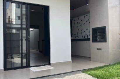 Casa Moderna para comprar na Região Central de Mogi Guaçu/SP