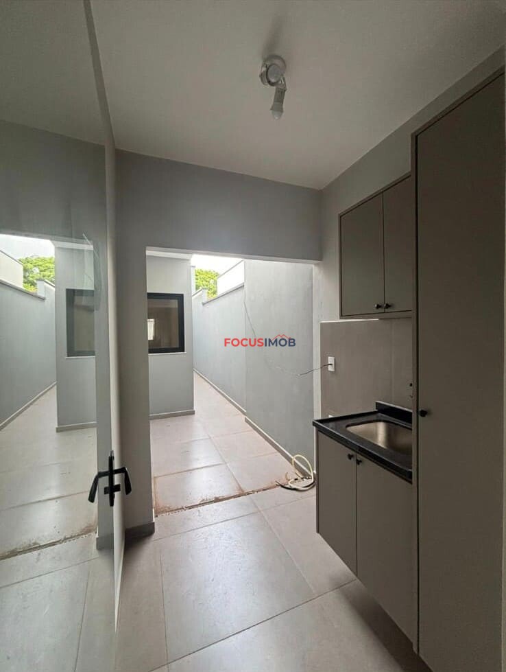 Casa Moderna à Venda na Região Central de Mogi Guaçu/SP
