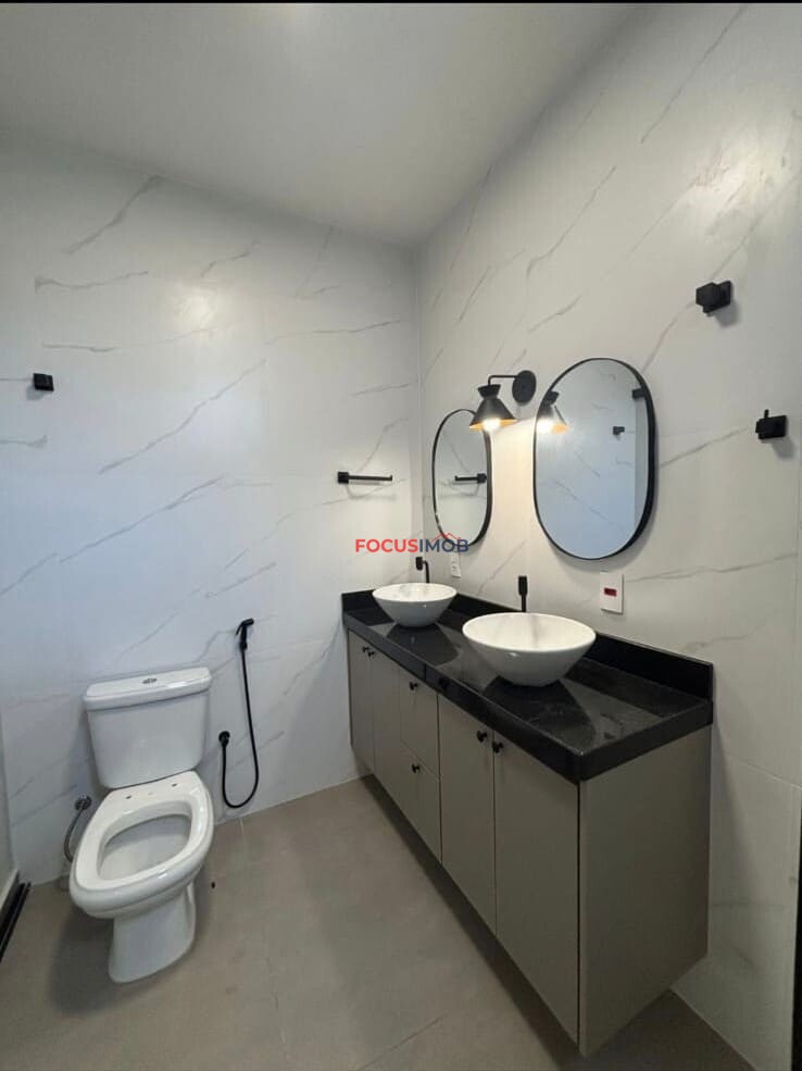 Casa Moderna à Venda na Região Central de Mogi Guaçu/SP