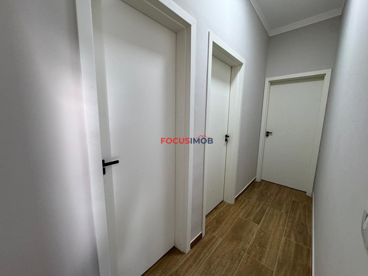 Oportunidade no Residencial Vila Toscana! Casa Moderna com Closet, Planejados e Área Gourmet