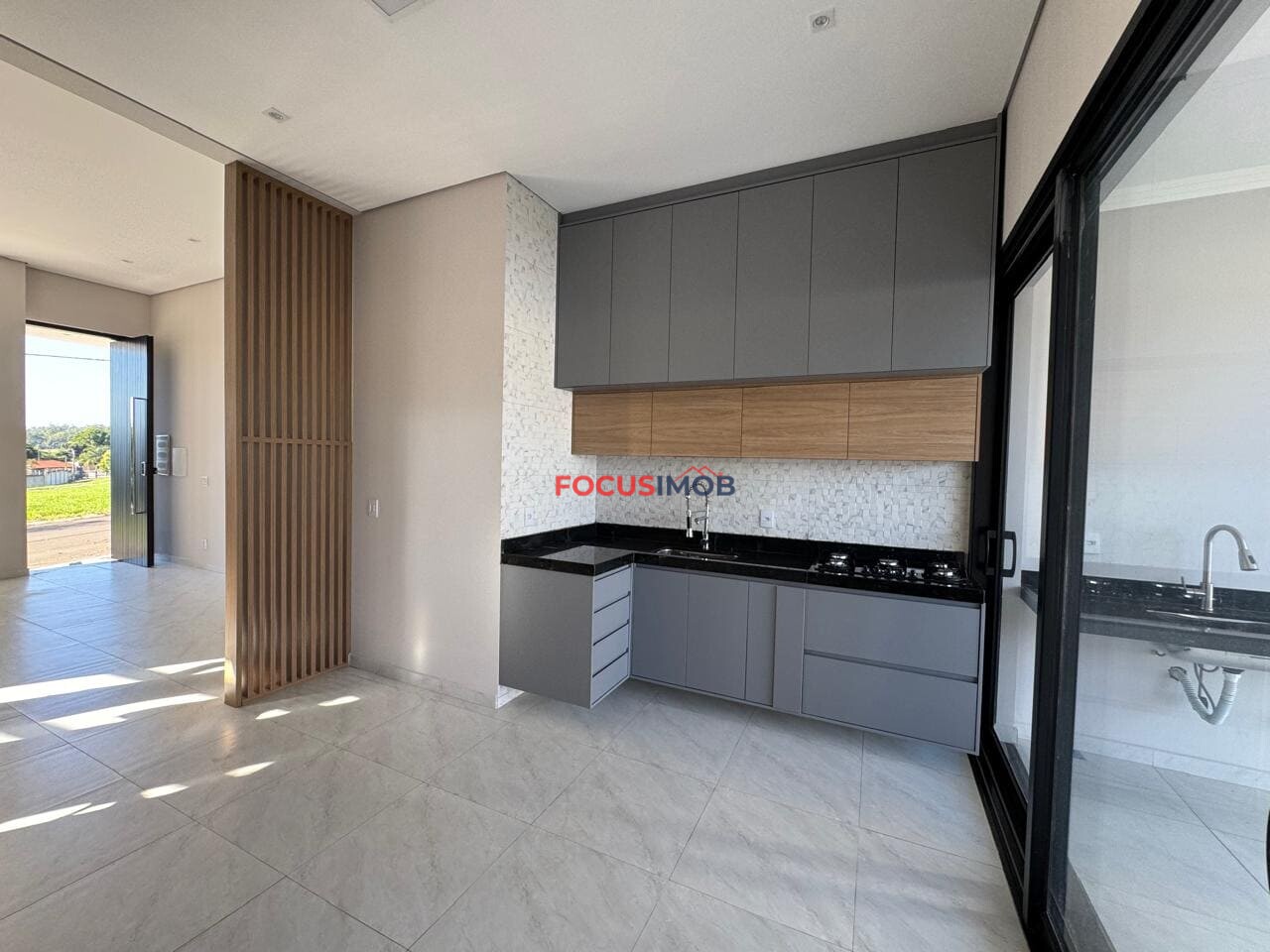 Oportunidade no Residencial Vila Toscana! Casa Moderna com Closet, Planejados e Área Gourmet