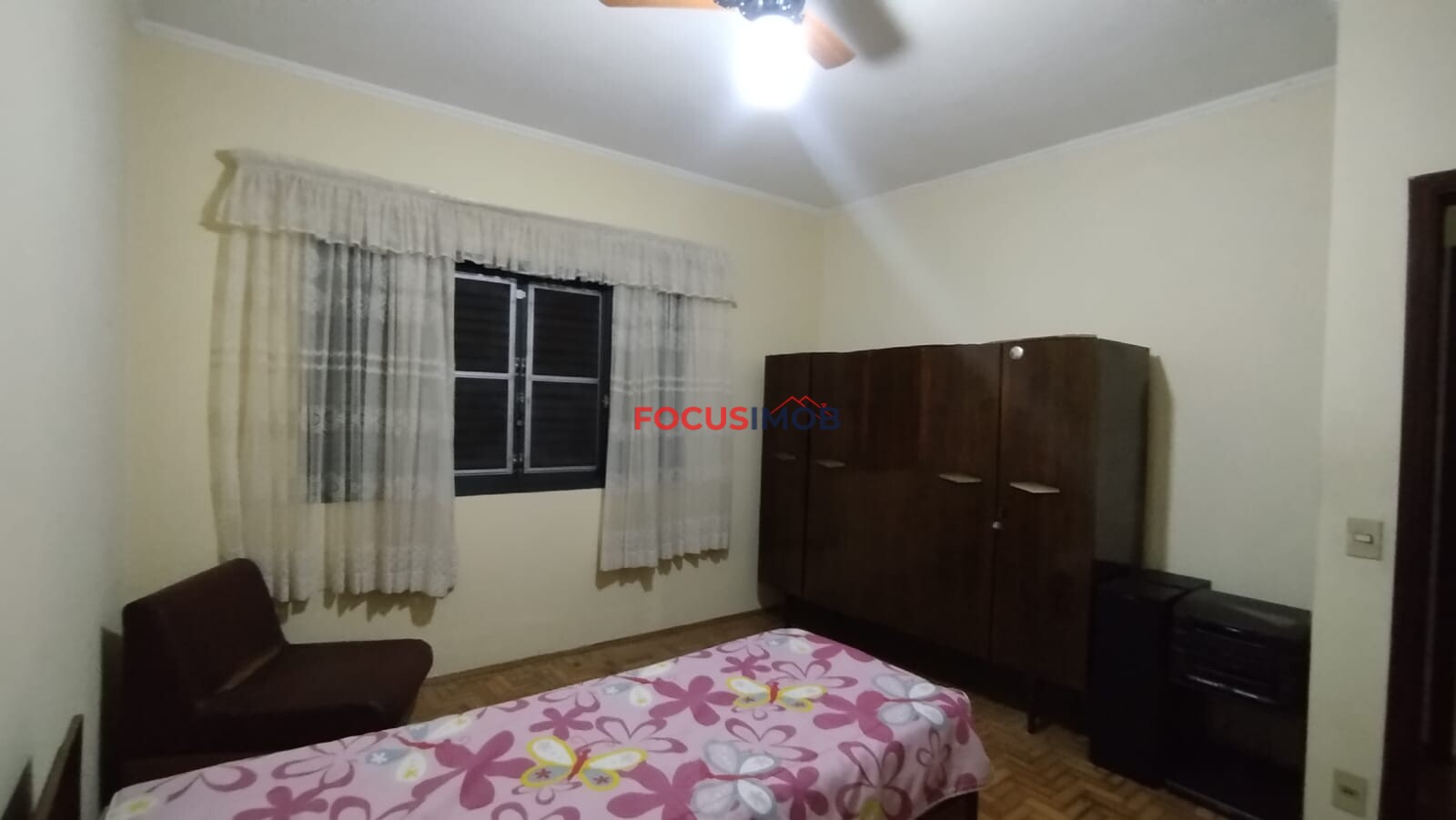 Casa com três dormitorio e Edicula na nova Itapira