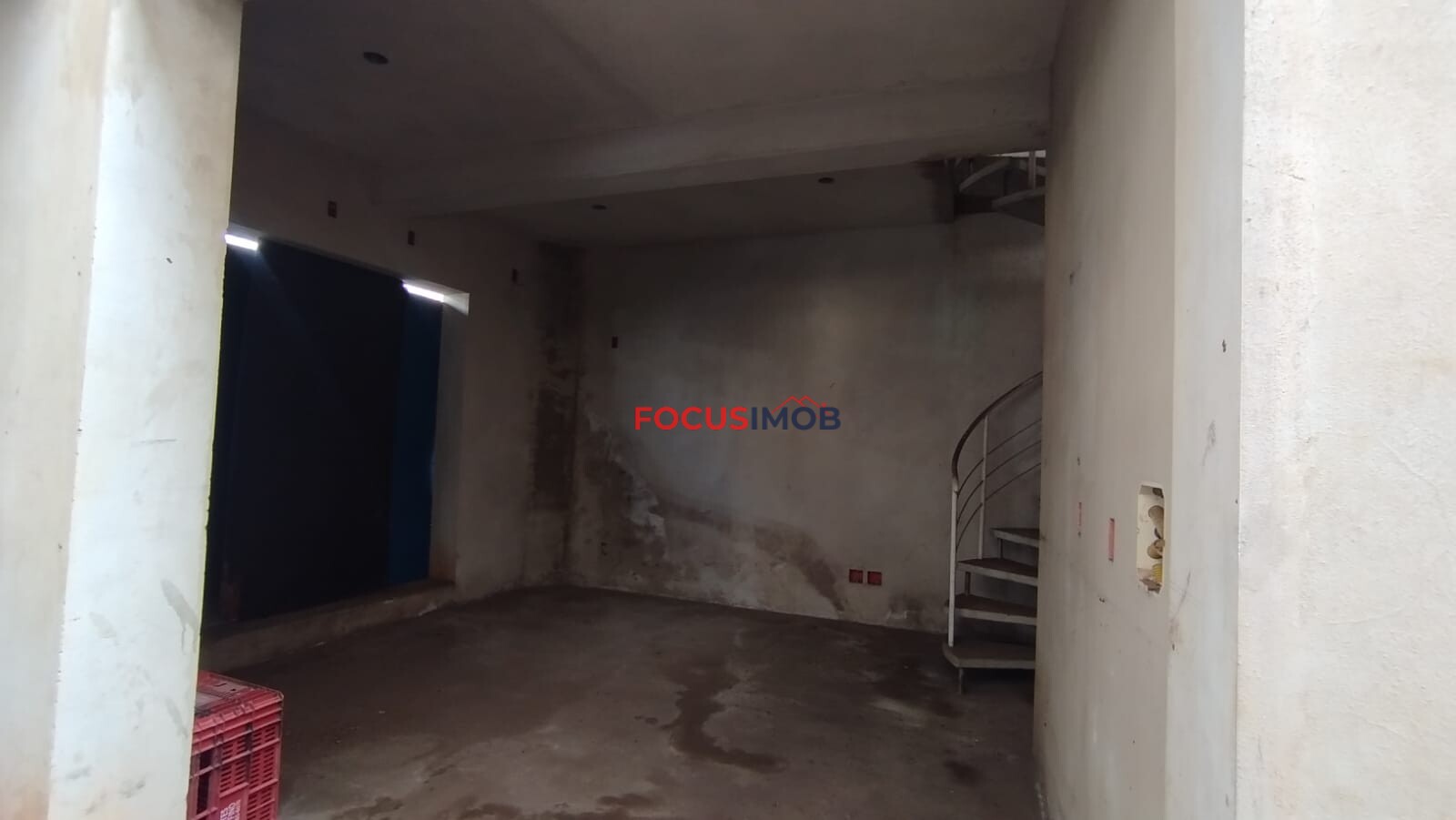 Prédio Comercial no Centro de Itapira - 3 Rendas Garantida! Salas, Lojas ou Airb