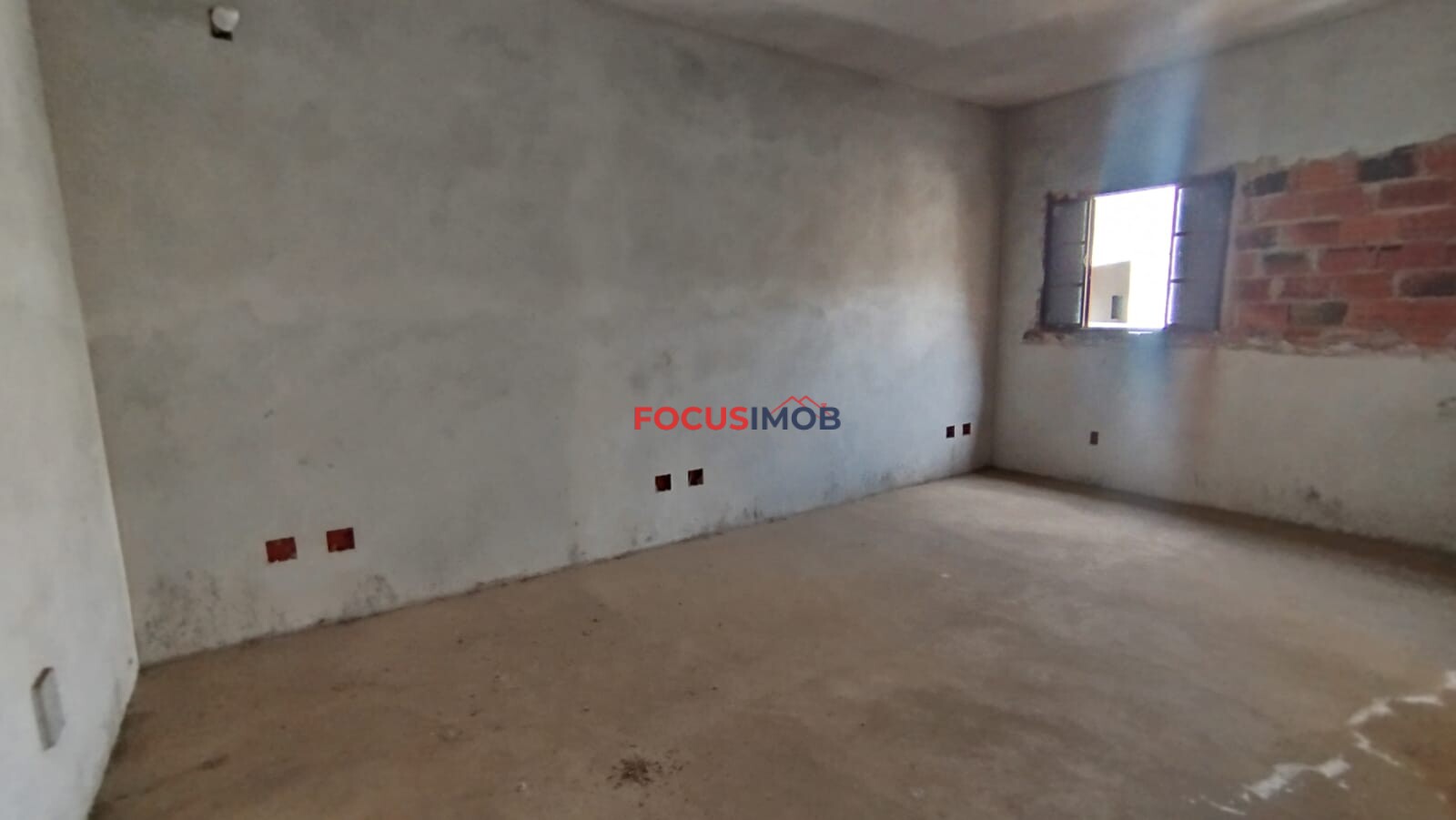 Prédio Comercial no Centro de Itapira - 3 Rendas Garantida! Salas, Lojas ou Airb