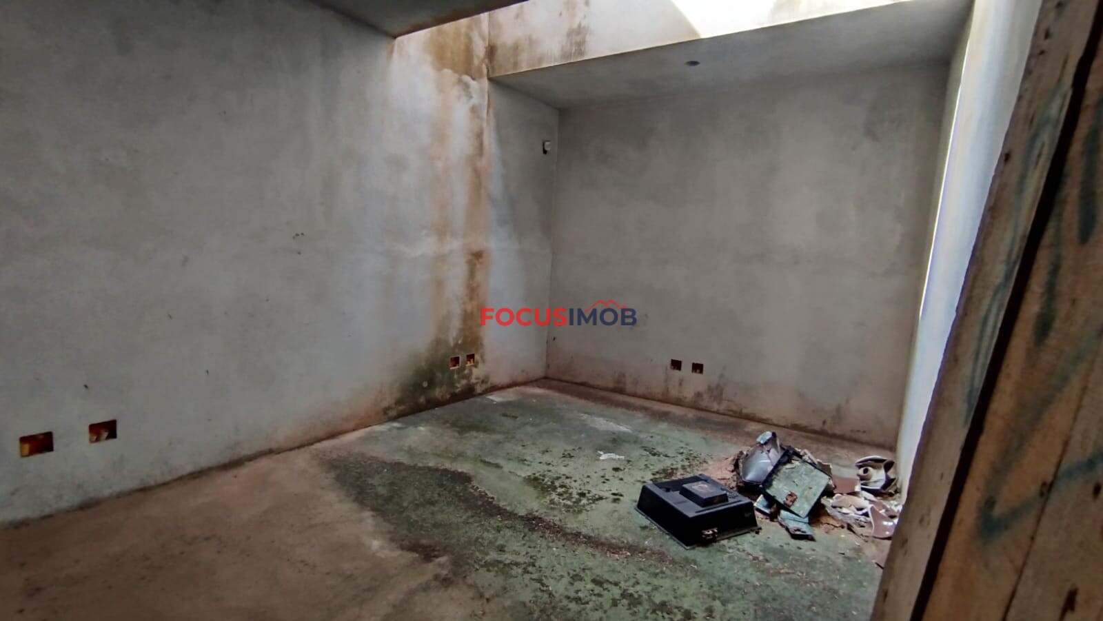 Prédio Comercial no Centro de Itapira - 3 Rendas Garantida! Salas, Lojas ou Airb