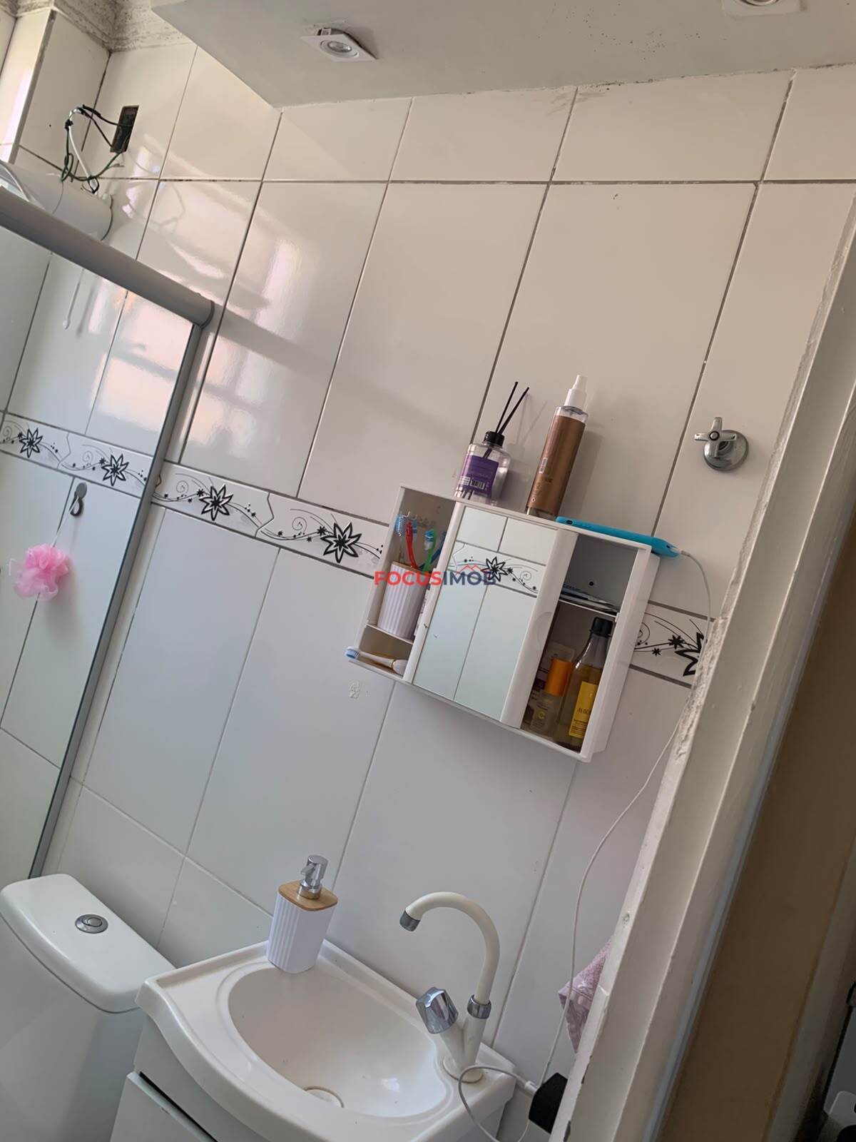 APARTAMENTO TÉRREO NO CONDOMÍNIO MOACYR GUZONI - R$ 130.000