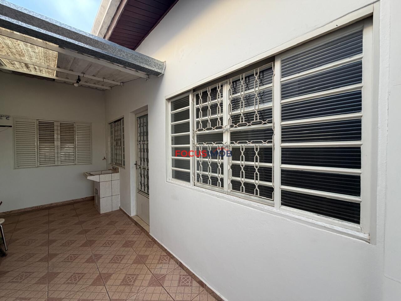 CASA À VENDA COM EDÍCULA – AVENIDA SÃO CARLOS, MOGI GUAÇU
