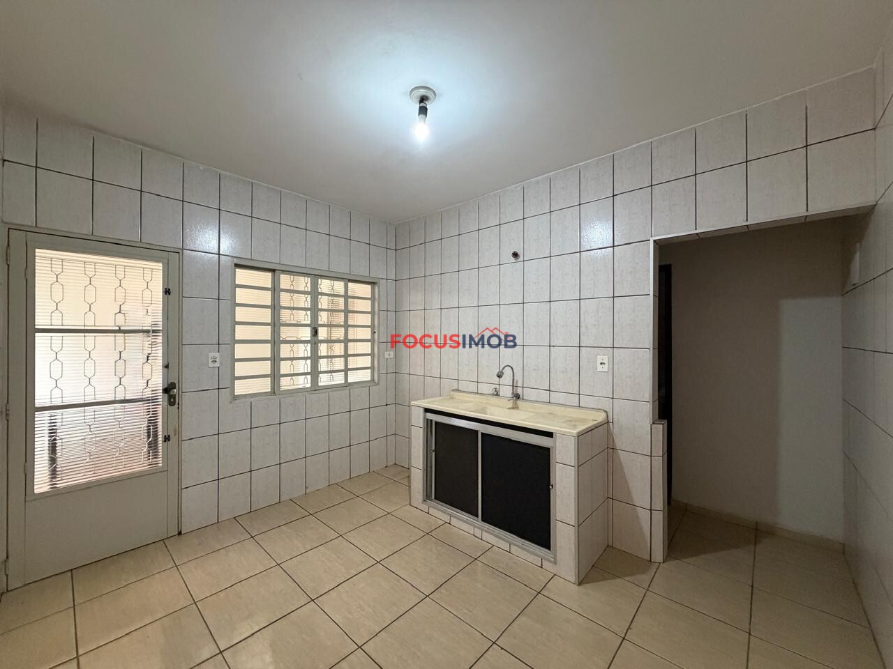 CASA À VENDA COM EDÍCULA – AVENIDA SÃO CARLOS, MOGI GUAÇU
