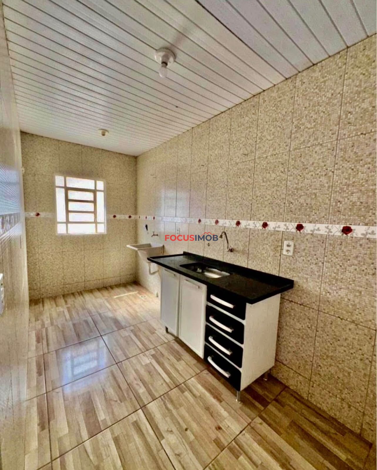 APARTAMENTO PISO SUPERIOR PARA LOCAÇÃO NO CONDOMÍNIO MOACIR GURZONI – MOGI GUAÇU/SP