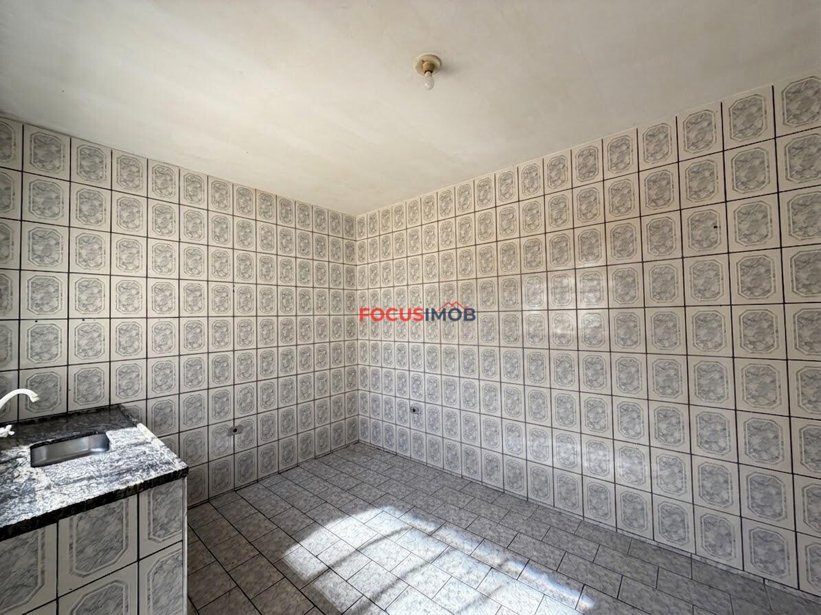 CASA À VENDA CHAPARAL COM DUAS KIT NET