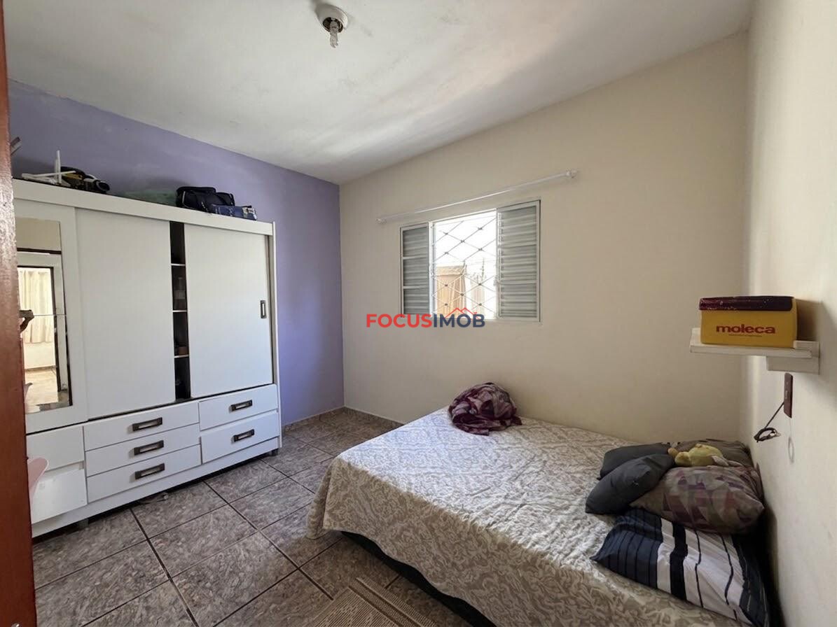 CASA À VENDA CHAPARAL COM DUAS KIT NET
