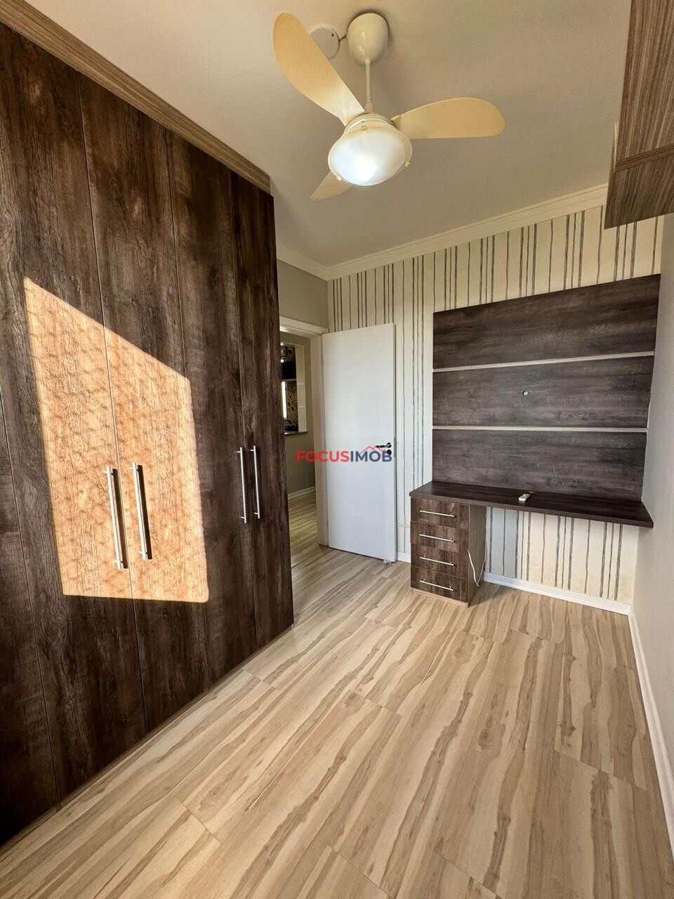 APARTAMENTO SEMI MOBILIADO E PLANEJADO PARA LOCAÇÃO – CONDOMÍNIO MORADA DO CAMPO