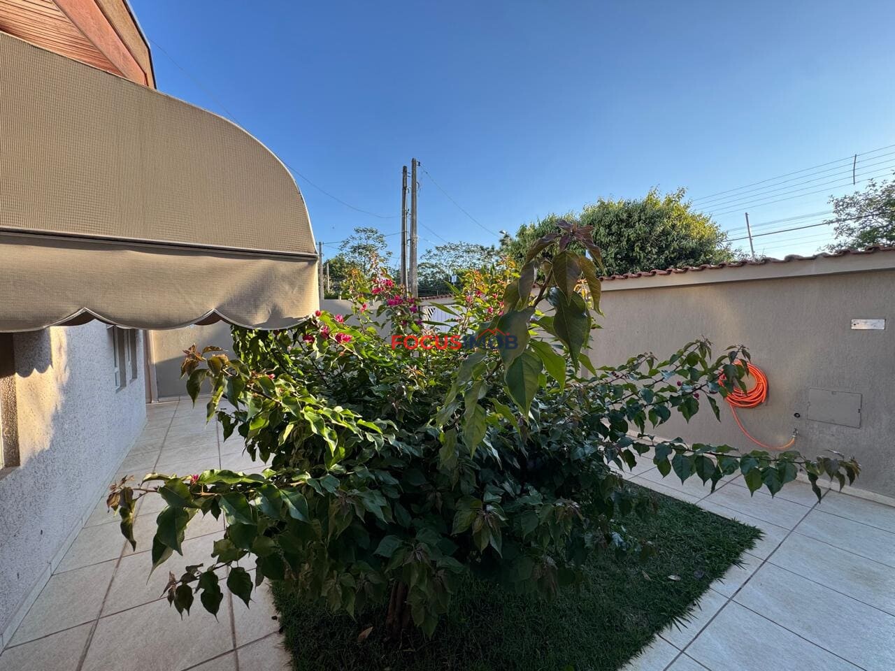 Casa à Venda no Jardim Fantinato – 2 Dormitórios, Suíte e Amplo Quintal