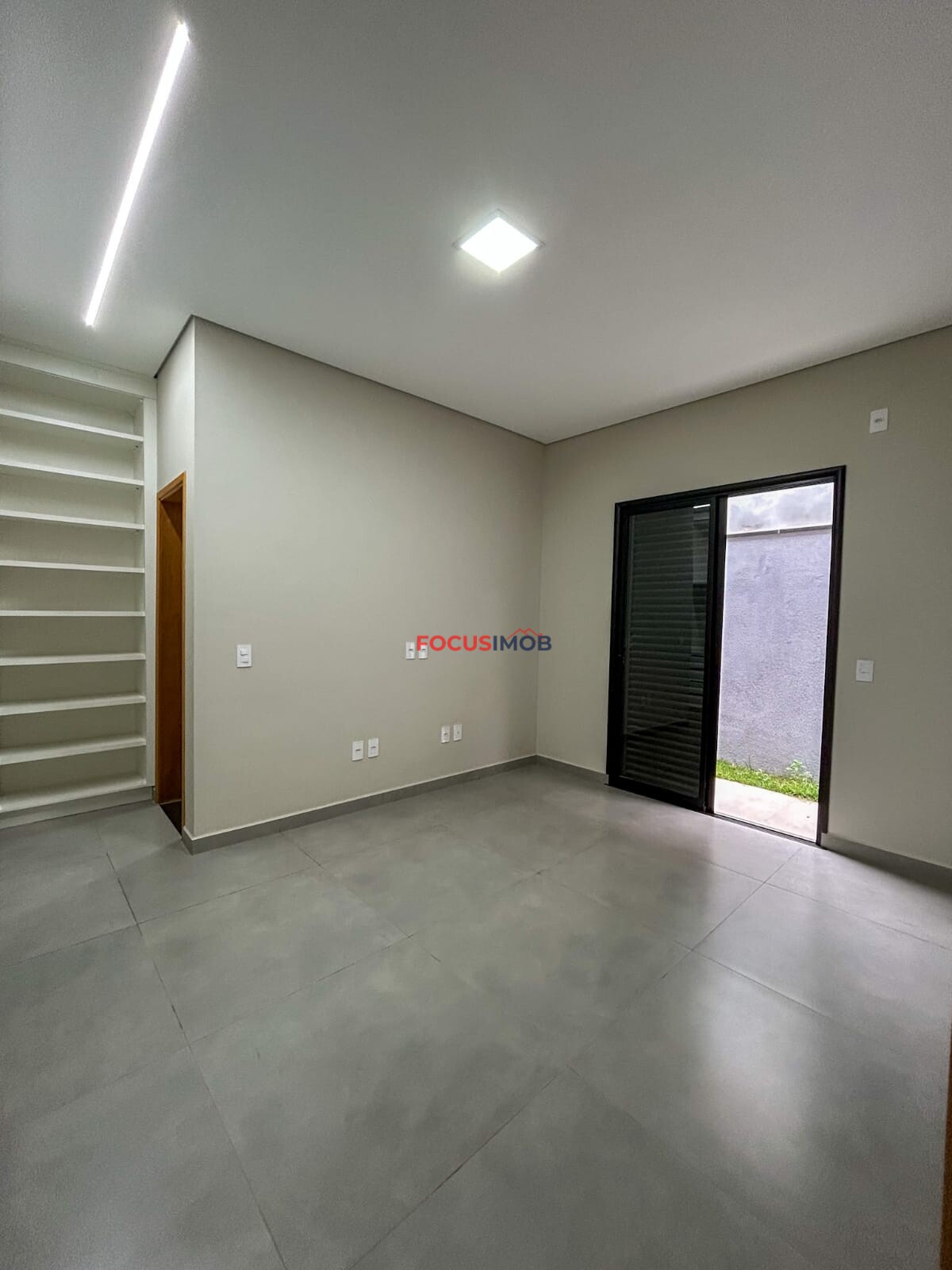 Casa a Venda Condomínio Santa Mônica III, Mogi Guaçu-SP