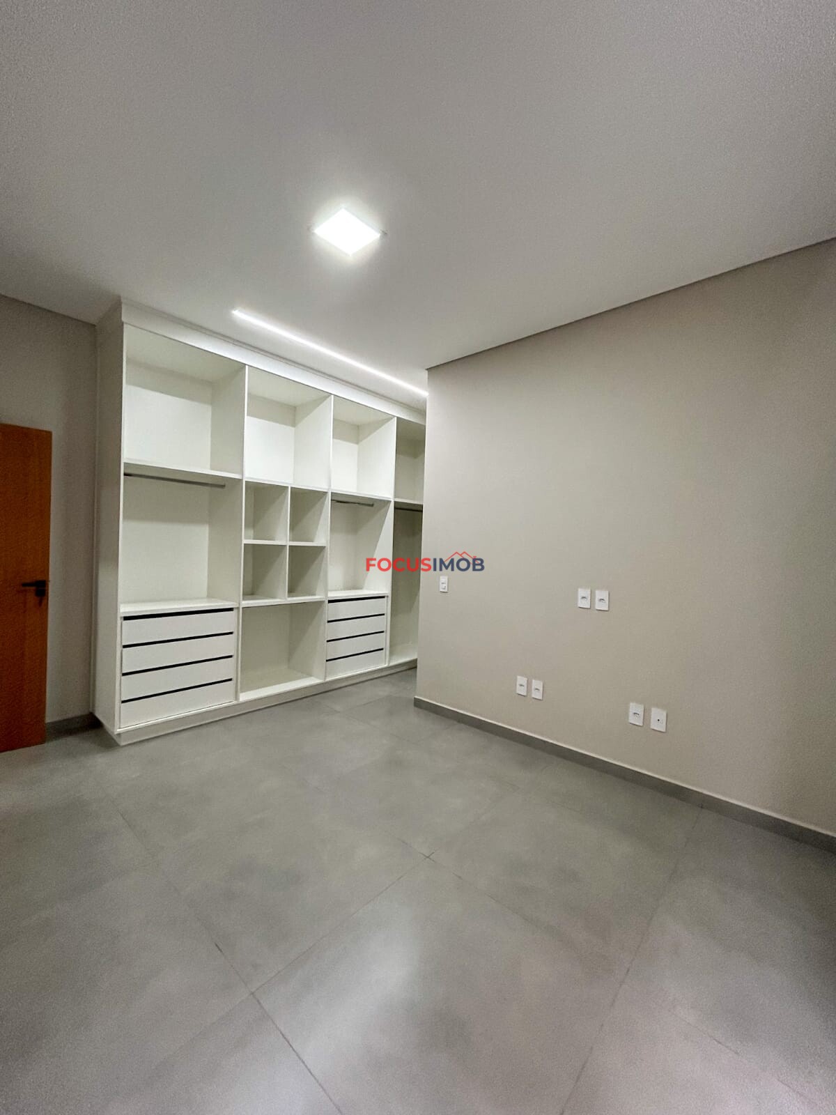Casa a Venda Condomínio Santa Mônica III, Mogi Guaçu-SP