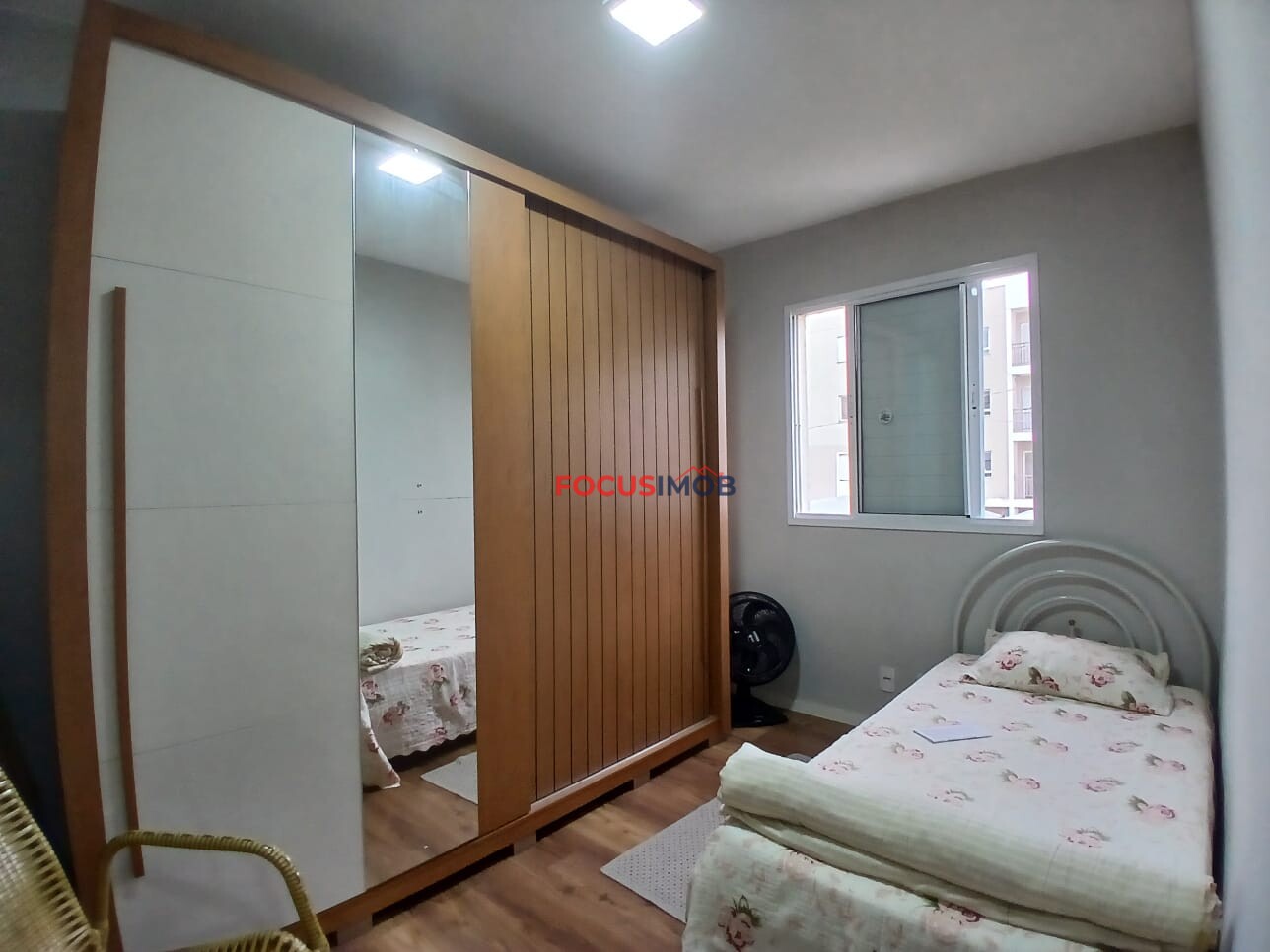 Apartamento pra venda Condomínio Residencial Paris