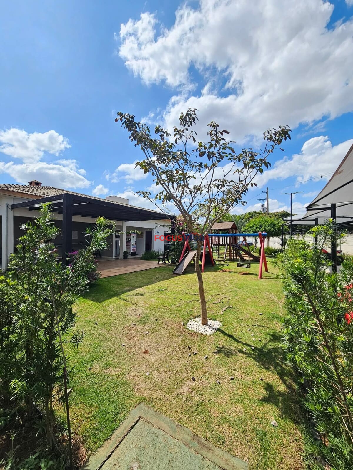 Apartamento pra venda Condomínio Residencial Paris