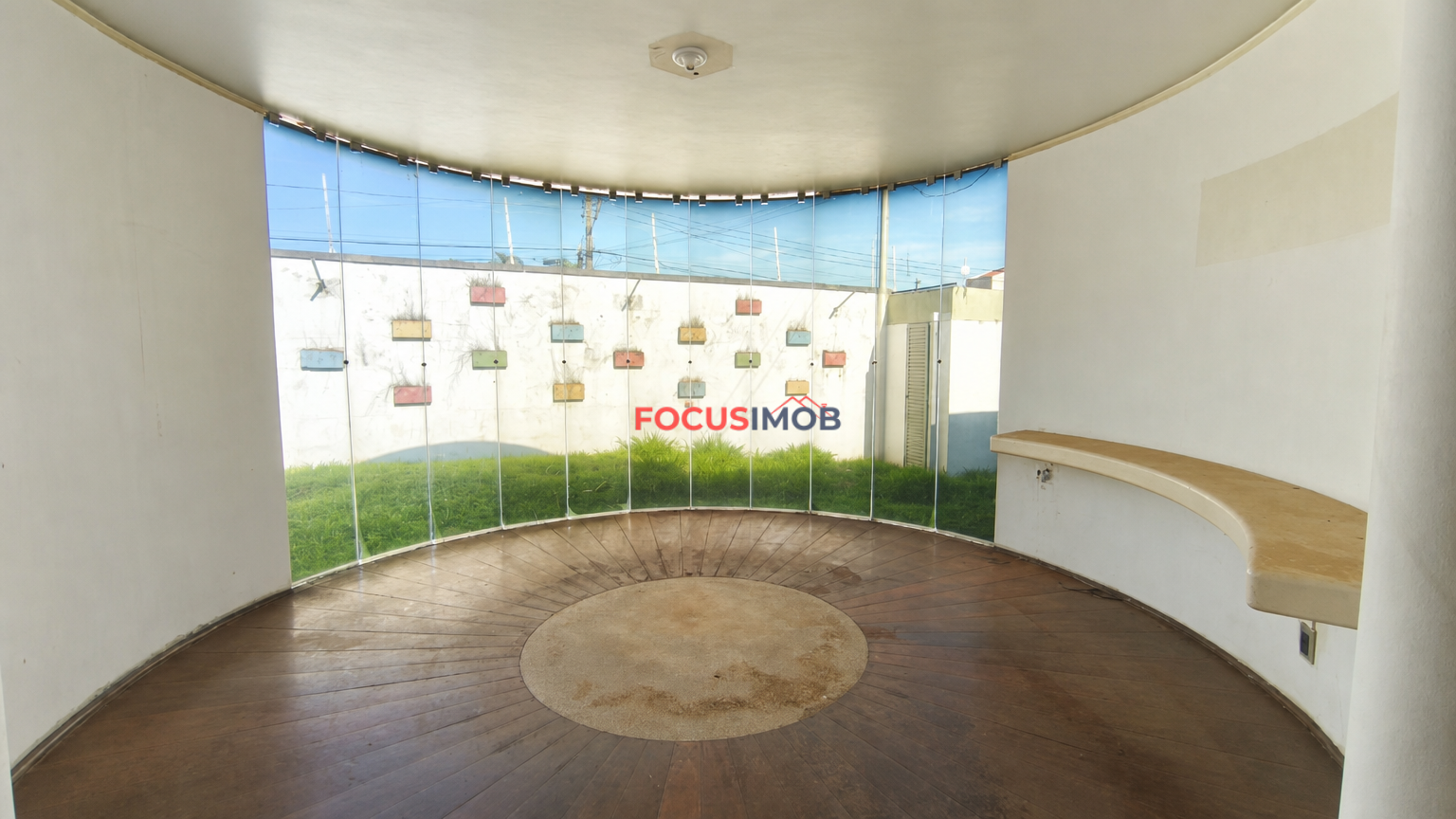 🏡 Casa de Alto Padrão com 3 Suítes, Piscina e Terreno de 2.349 m² — Oportunidade Única para Investidor