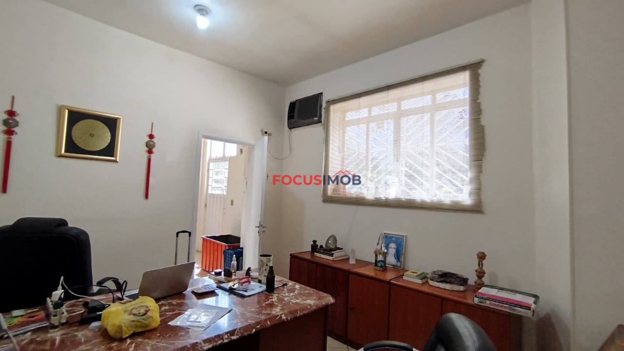 Área Industrial de 11.000 m² com Galpão de 3.000 m² à Venda