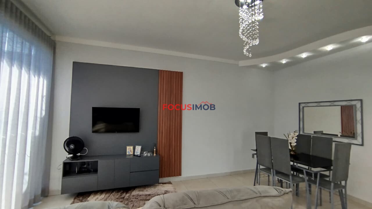 Casa Moderna com 3 Dormitórios (1 Suíte) e Pé Direito Alto no Jardim Santa Cruz – Mogi Guaçu