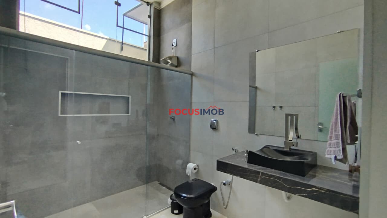 Casa Moderna com 3 Dormitórios (1 Suíte) e Pé Direito Alto no Jardim Santa Cruz – Mogi Guaçu