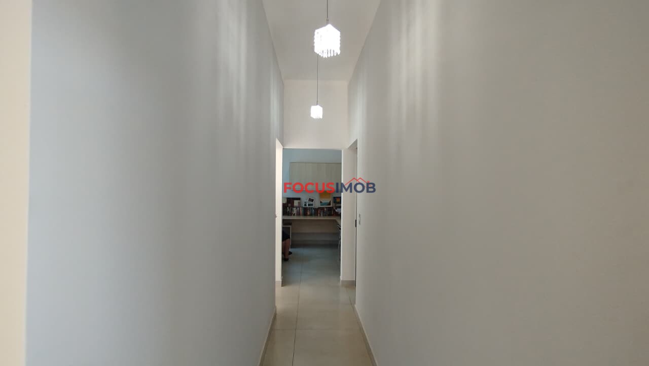 Casa Moderna com 3 Dormitórios (1 Suíte) e Pé Direito Alto no Jardim Santa Cruz – Mogi Guaçu