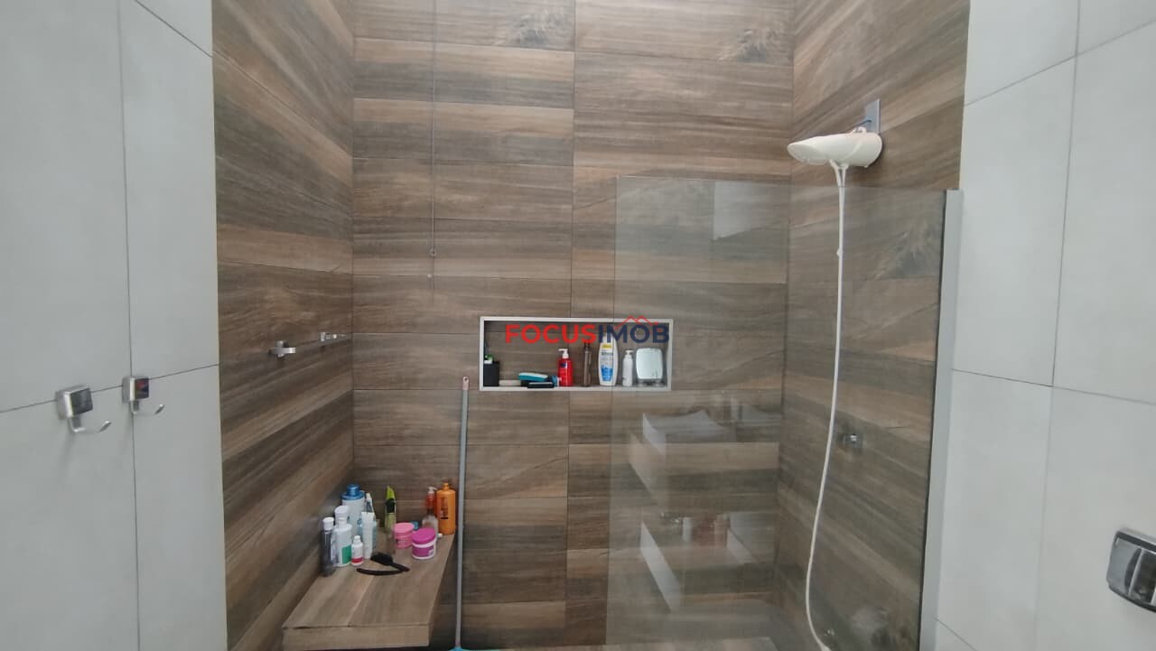 Casa Moderna com 3 Dormitórios (1 Suíte) e Pé Direito Alto no Jardim Santa Cruz – Mogi Guaçu