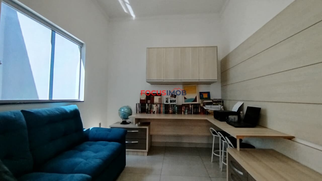 Casa Moderna com 3 Dormitórios (1 Suíte) e Pé Direito Alto no Jardim Santa Cruz – Mogi Guaçu