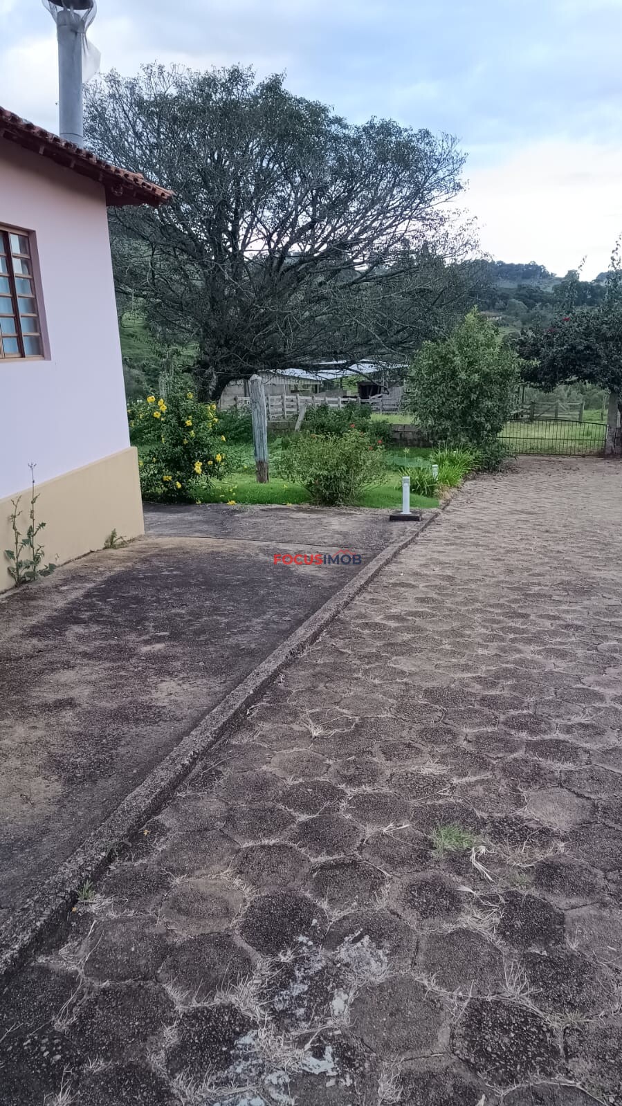 Sítio Completo à Venda em Santa Rita de Caldas/MG – 35 Alqueires, Estrutura Pronta para Pecuária
