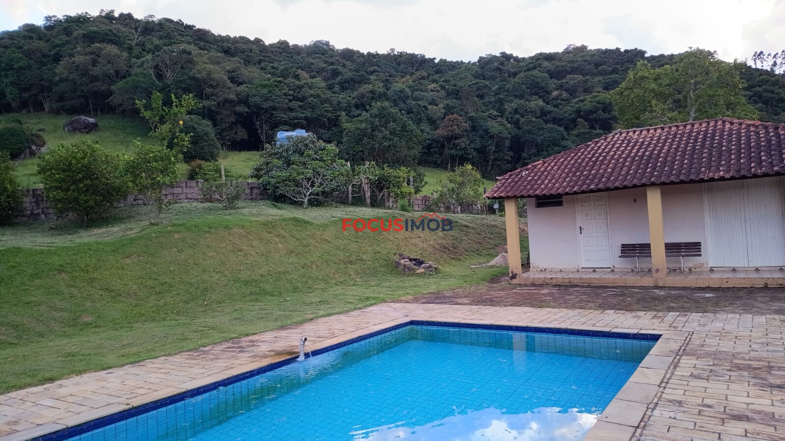 Sítio Completo à Venda em Santa Rita de Caldas/MG – 35 Alqueires, Estrutura Pronta para Pecuária