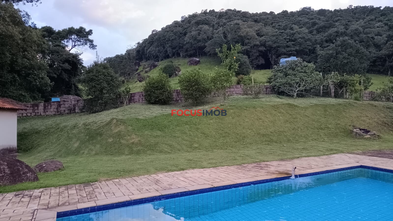 Sítio Completo à Venda em Santa Rita de Caldas/MG – 35 Alqueires, Estrutura Pronta para Pecuária