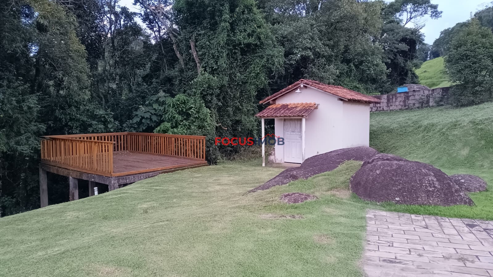 Sítio Completo à Venda em Santa Rita de Caldas/MG – 35 Alqueires, Estrutura Pronta para Pecuária