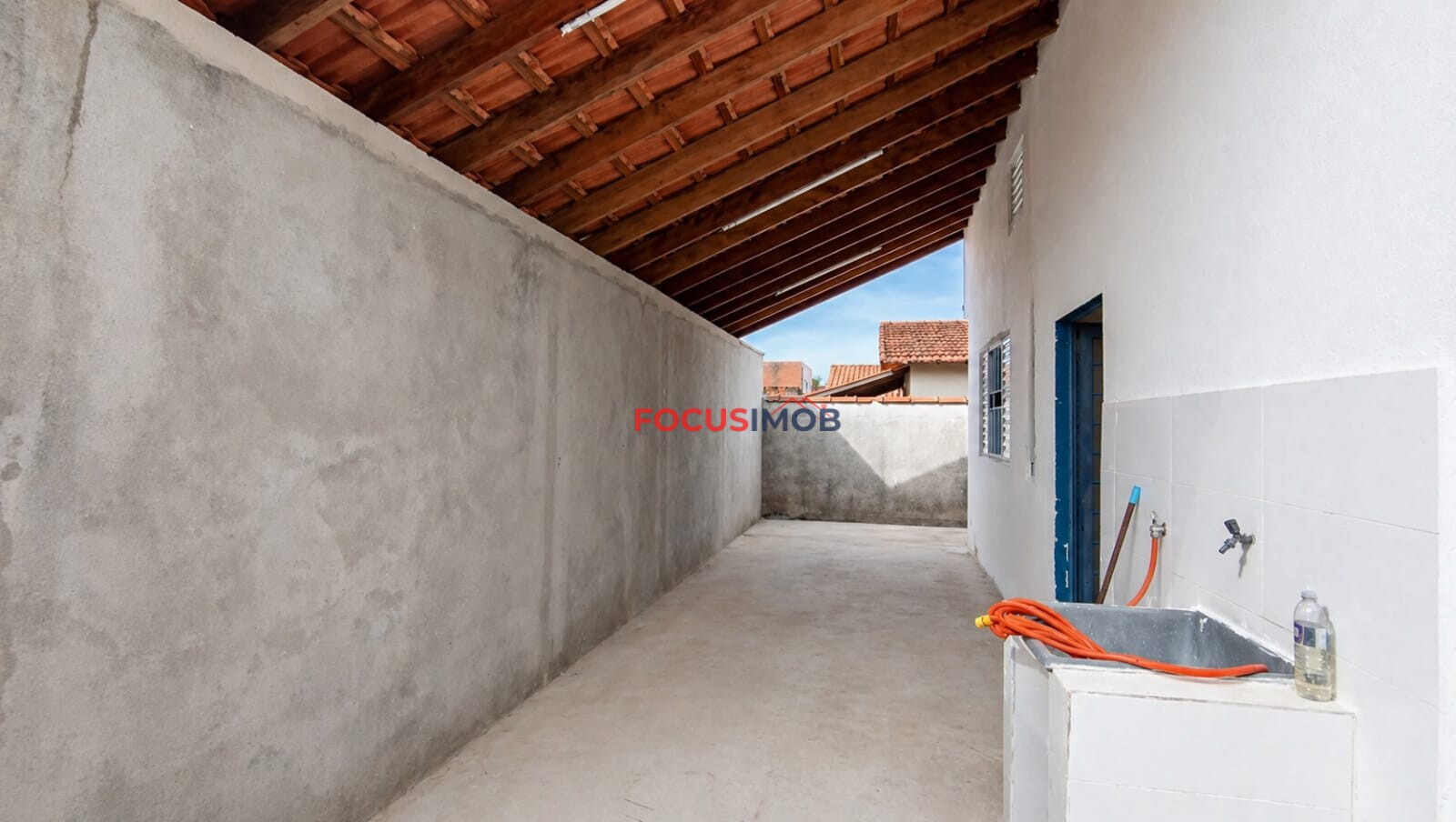🏡 Edícula com Casa Térrea + Casa no Segundo Piso – Versatilidade e Excelente Oportunidade