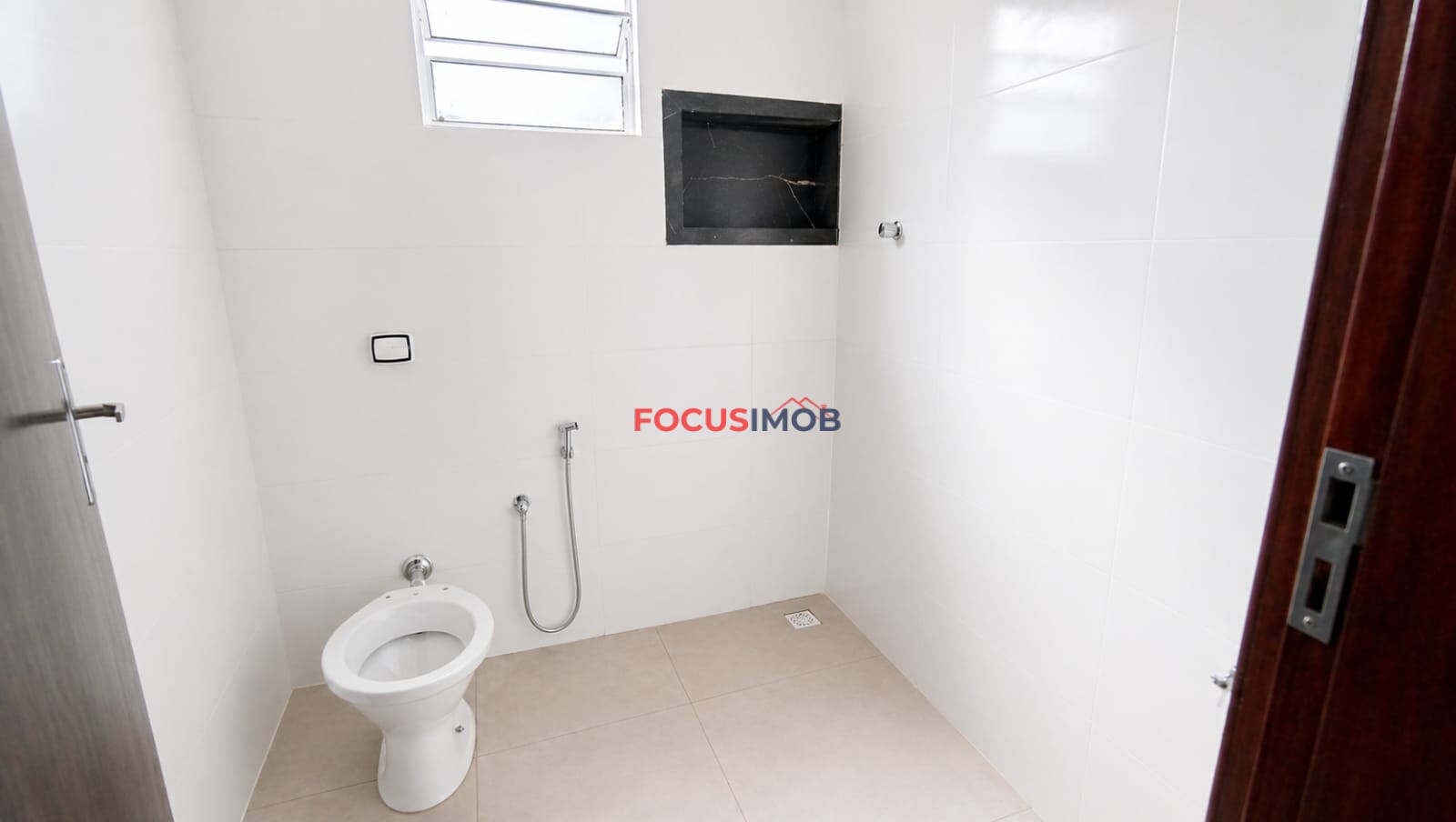 🏡 Edícula com Casa Térrea + Casa no Segundo Piso – Versatilidade e Excelente Oportunidade