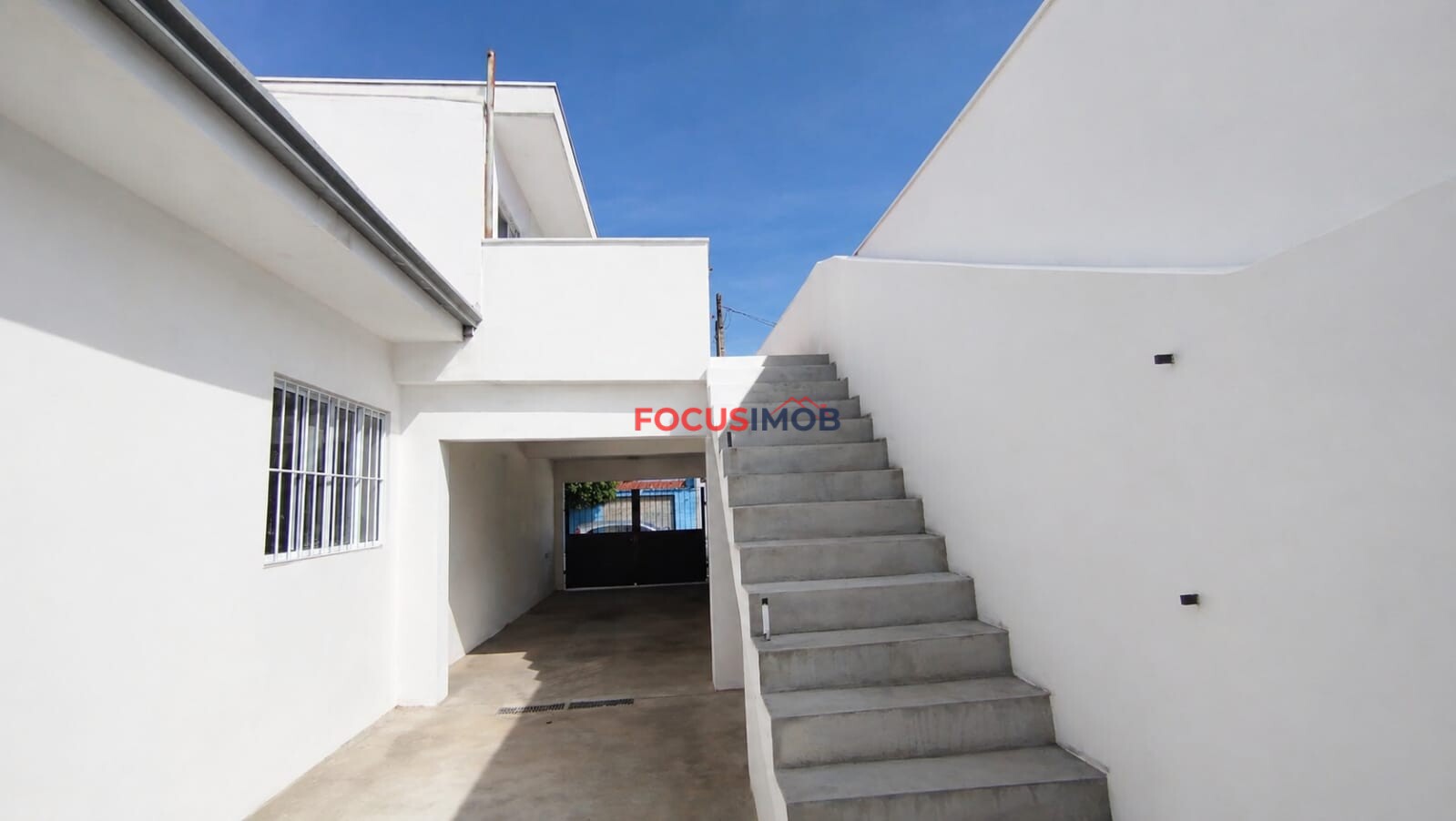 🏡 Edícula com Casa Térrea + Casa no Segundo Piso – Versatilidade e Excelente Oportunidade