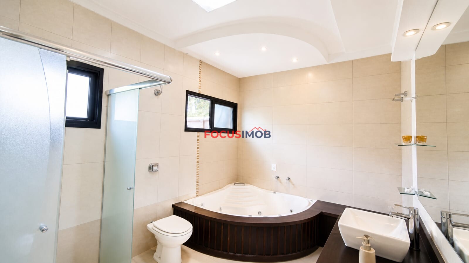 🌿 Chácara de Alto Padrão em Holambra/SP – Exclusividade, Conforto e Sofisticação