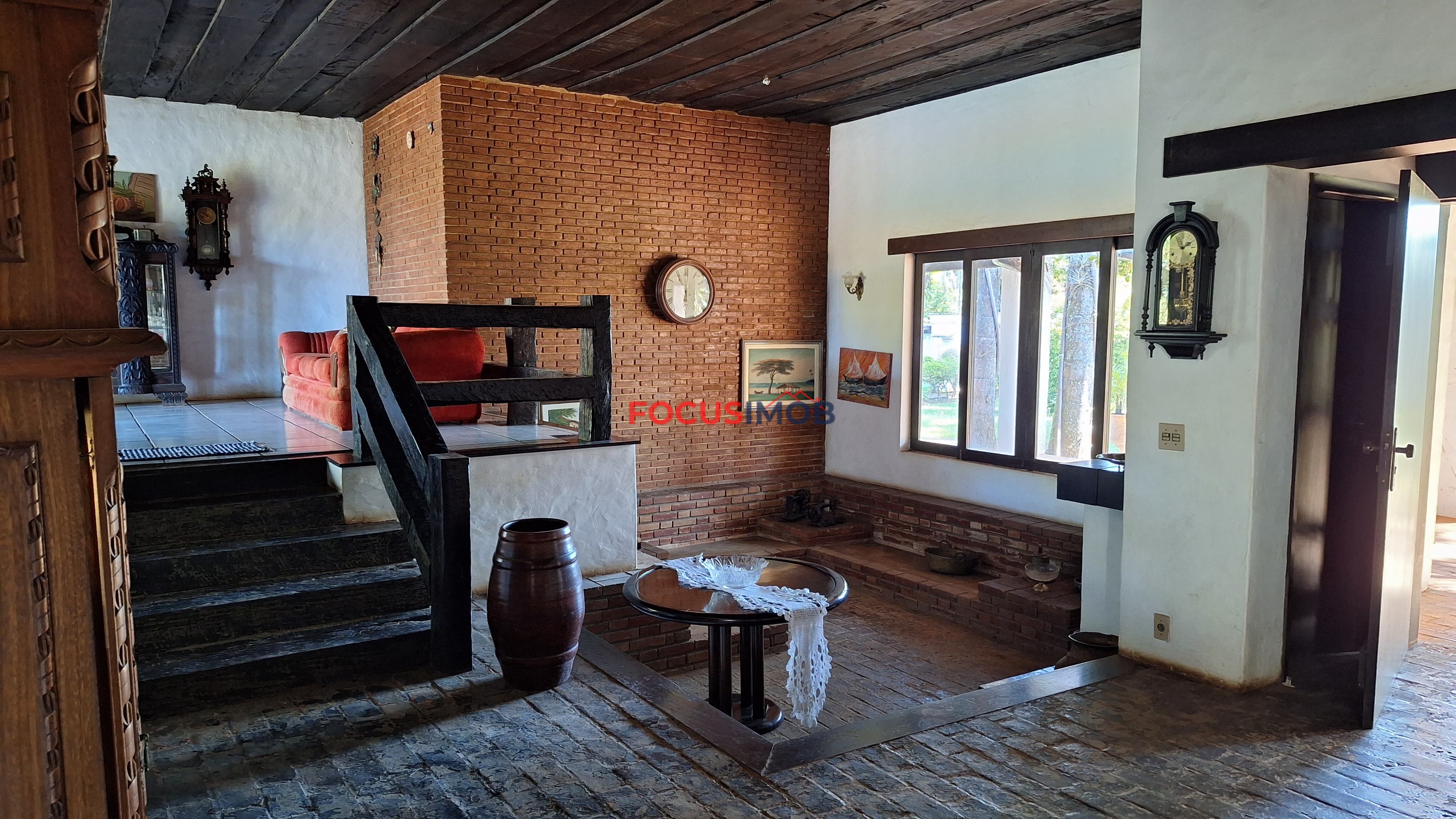 Casa de Alto Padrão com Piscina, Área Verde e Casa Auxiliar no Jardim Sbeghen – Mogi Mirim