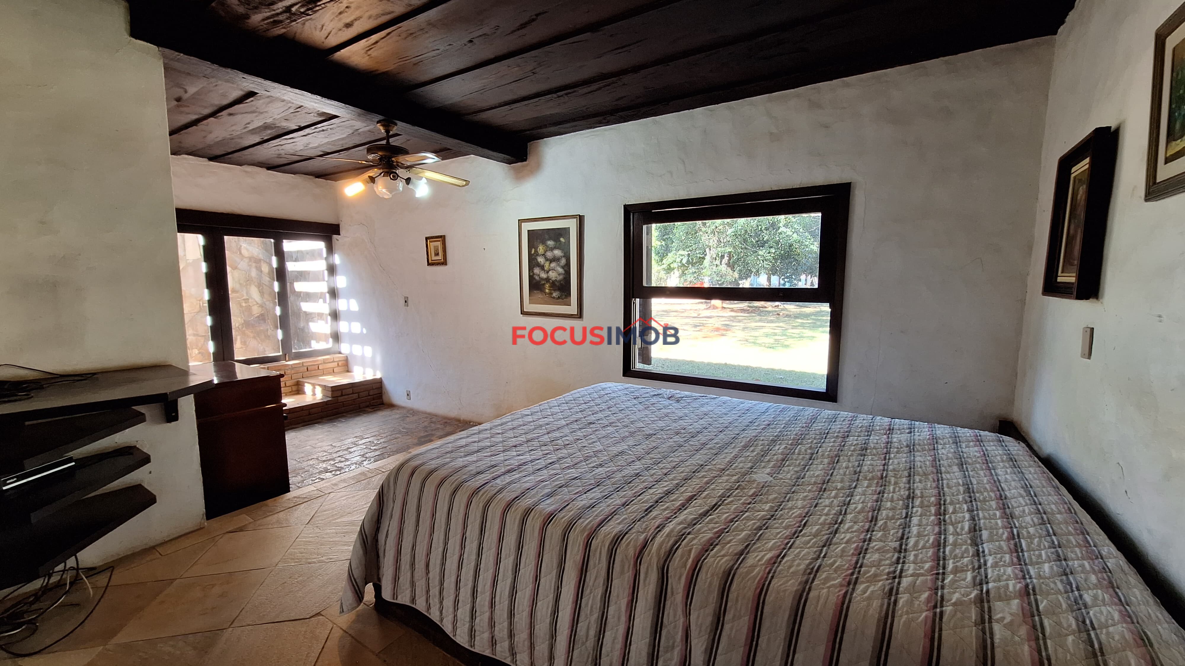 Casa de Alto Padrão com Piscina, Área Verde e Casa Auxiliar no Jardim Sbeghen – Mogi Mirim