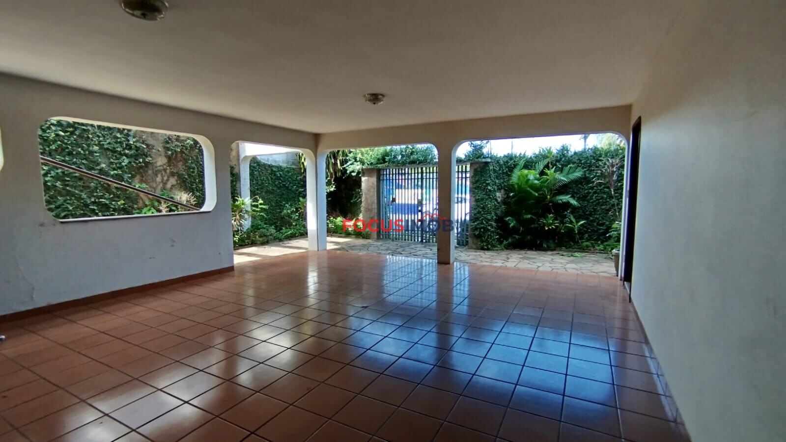 Casa Ampla com 5 Quartos no Jardim Bela Vista – Excelente Localização e Grande Potencial por R$ 800 Mil