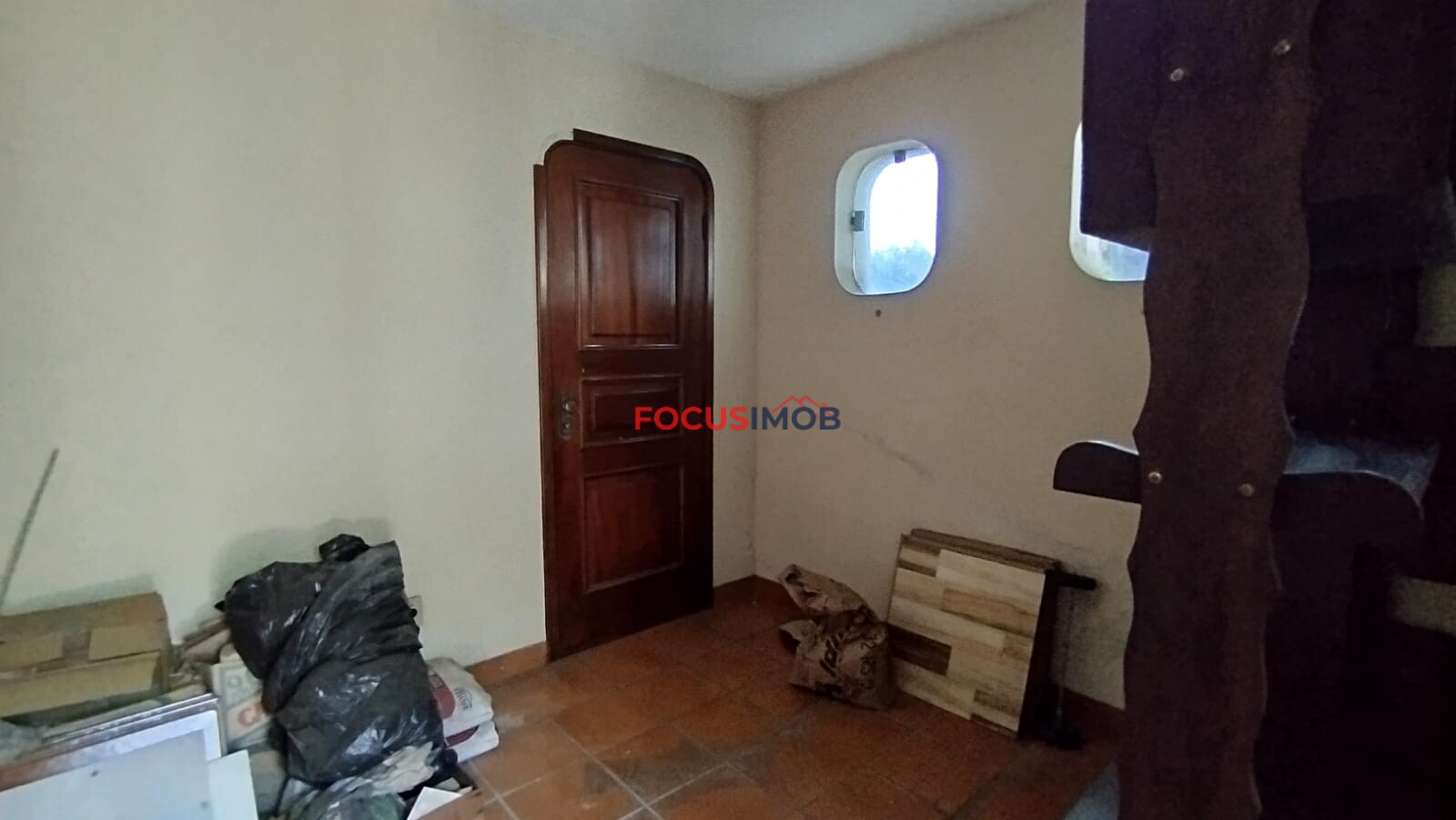 Casa Ampla com 5 Quartos no Jardim Bela Vista – Excelente Localização e Grande Potencial por R$ 800 Mil